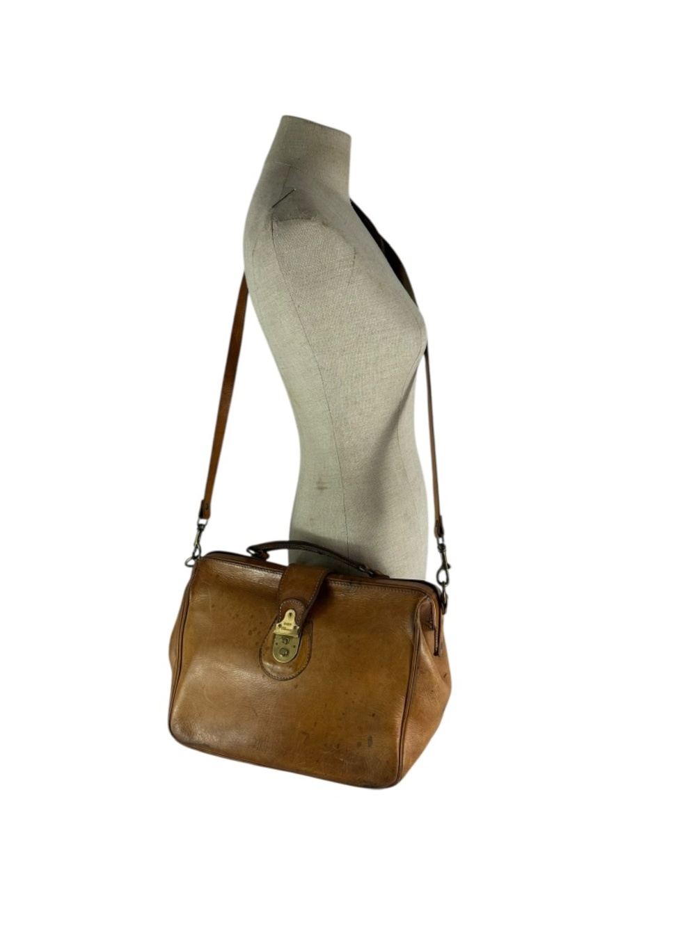 Genuine Classic BREE Natural Tan Leather Crossbody Doctor Bag